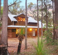 Woodstone Kookaburra Cottage - Accommodation Australia