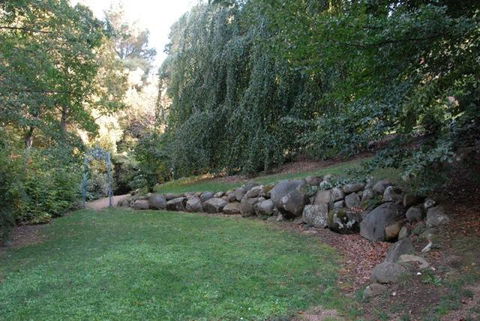 Woolrich Historic Garden Accommodation - Caravan Park Accommodation 3