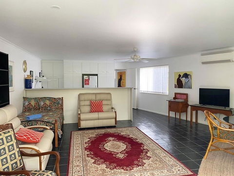 Woorim Secluded Palms Villa - Tourism Listing 1