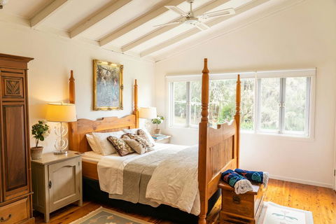 Wyndover Mountain Retreat - Accommodation Airlie Beach 0