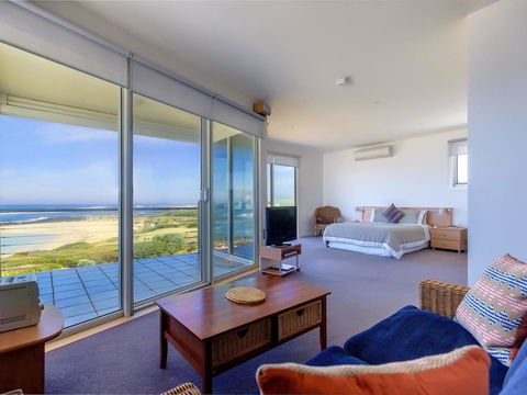 WYTONIA 3 PENTHOUSE - Holiday Melbourne 0