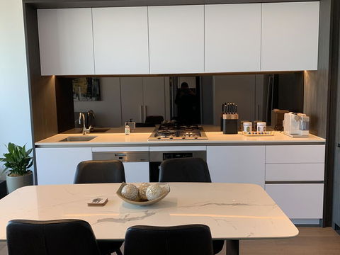 Xu's Residence@No.1 Collins Wharf - Caravan Park Accommodation 2