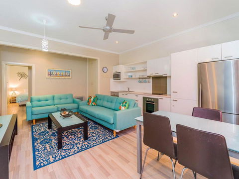 Yamba Daze - Sunset - Pet Friendly - Holiday Sydney 1