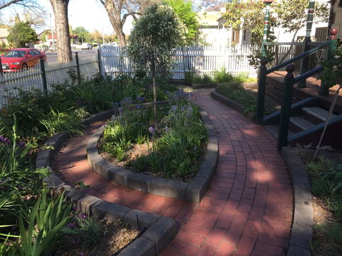 Yapera On Lucan - Holiday Sydney 3