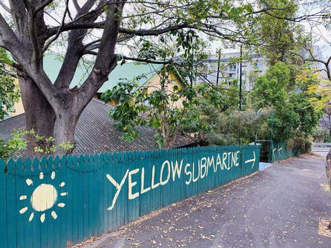 Yellow Submarine Backpackers - Holiday Sydney 0