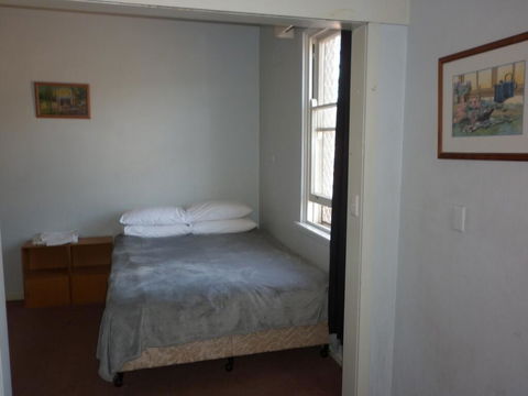 Young Budget Accommodation - Holiday Melbourne 0
