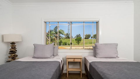 Your Luxury Escape - Byron Sunset Breeze - Holiday Melbourne 2