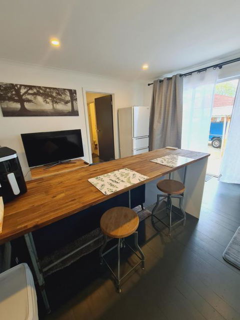 1 Bedroom Self-contained Apartment In Lalor - Holiday Melbourne 3