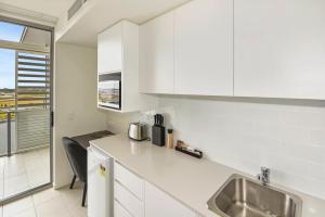 Direct Hotels - North Shore Kawana - Casino Accommodation 6