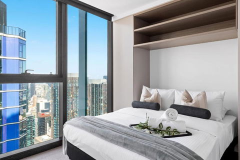 A Cozy & Comfy 2BR Apt Up In The Clouds Near CBD - Accommodation Sunshine Coast 0