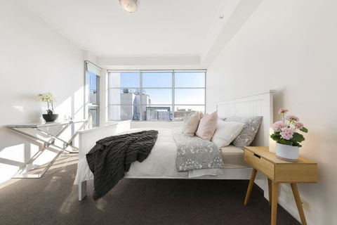 A Spacious 2BR Apt With An Amazing View Over Darling Harbour - Holiday Sydney 2
