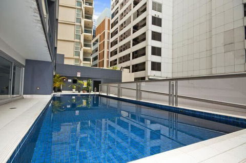 A Spacious 2BR Apt With An Amazing View Over Darling Harbour - Holiday Sydney 3