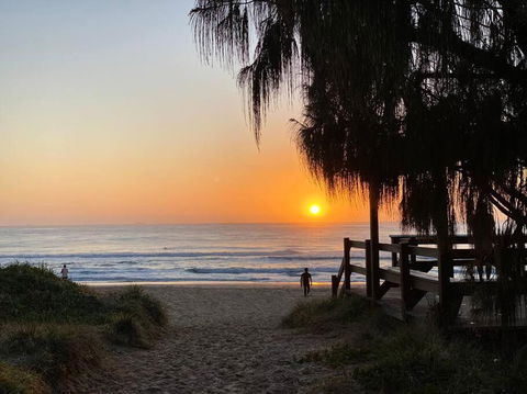 Absolute Beach Front Home -Dogs, Surf, Relax, Bush - Accommodation Australia 1