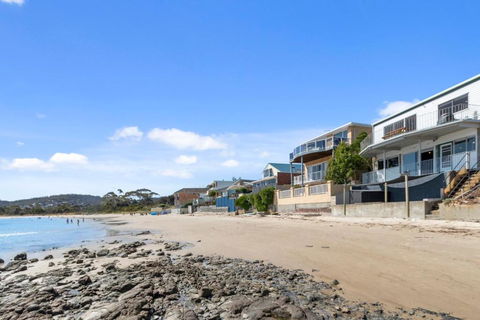 Absolute Waterfront Only 15 Minutes From Hobart - WA Accommodation 0