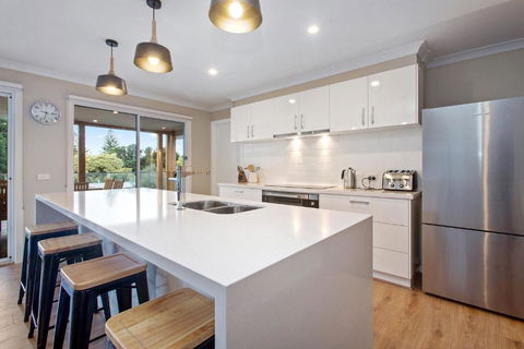 Apollo Grand - Accommodation Australia 2