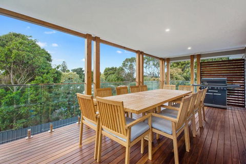 Apollo Grand - Accommodation Australia 4