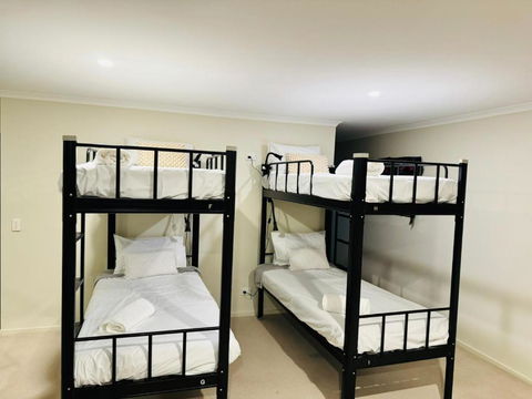 Aztec Accomodation Belconnnen - Accommodation Australia 0