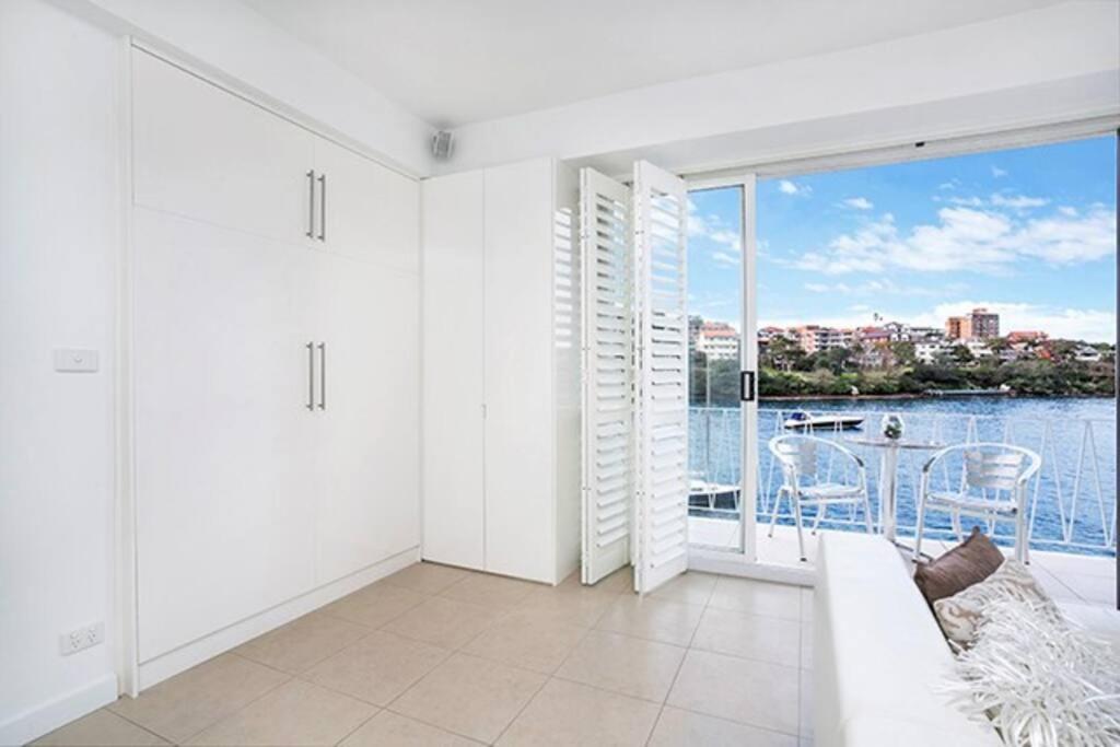 BADEN - Absolute Water Front Sydney Harbour Studio - thumb 4