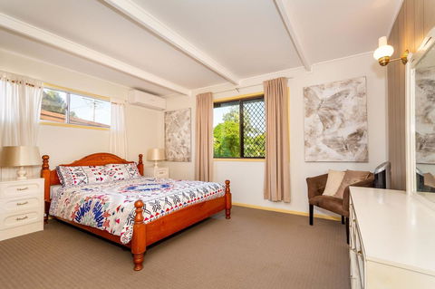Pet Friendly Cottage In The Heart Of Bribie - Wirraway St, Bongaree - WA Accommodation 6
