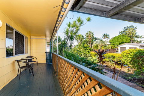 Pet Friendly Cottage In The Heart Of Bribie - Wirraway St, Bongaree - WA Accommodation 14