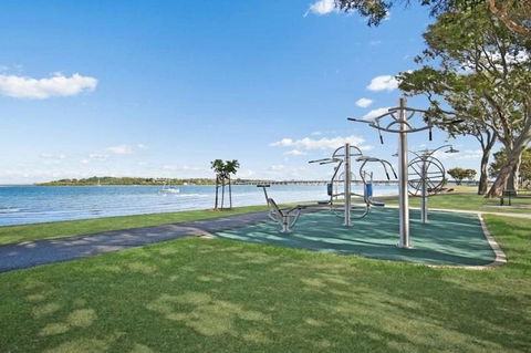Pet Friendly Cottage In The Heart Of Bribie - Wirraway St, Bongaree - WA Accommodation 16