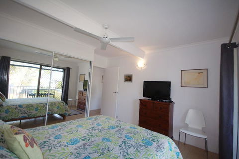 Bird Song - WA Accommodation 13