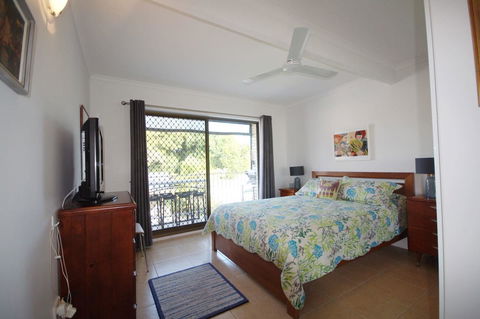 Bird Song - WA Accommodation 14