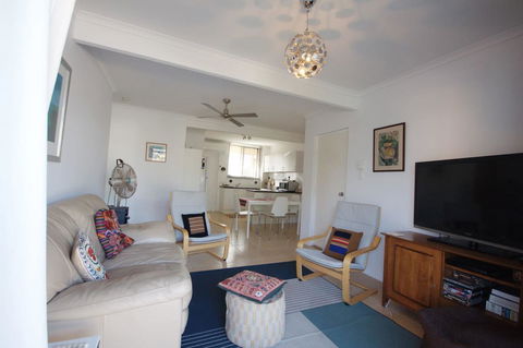 Bird Song - WA Accommodation 6