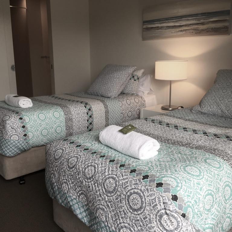 16 Seine Bay Apartment - thumb 3