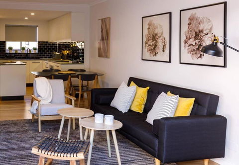 2 Bdrm Apt In Annandale With Courtyard & Parking - Holiday Melbourne 0