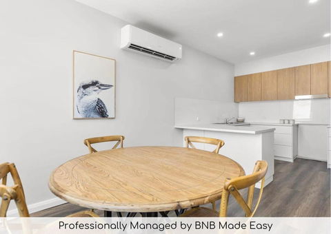 Bedford House - CBD Location, Sleeps 6 - Wagga Wagga Accommodation 0