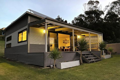 Bella Blue - Scamander River Stay - Carnarvon Accommodation 0