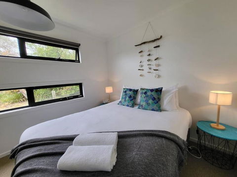 Bella Blue - Scamander River Stay - Carnarvon Accommodation 2
