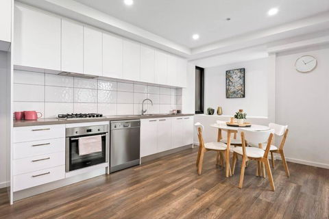 Boutique Heidelberg Heights 2BR Apartment 105 - Holiday Melbourne 1