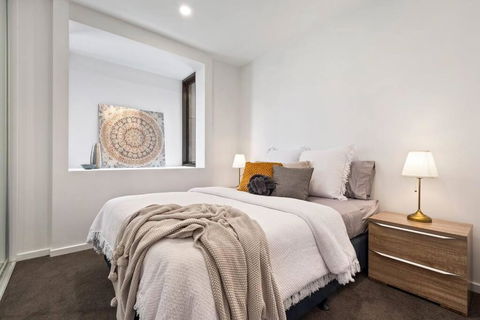 Boutique Heidelberg Heights 2BR Apartment 105 - Holiday Melbourne 4