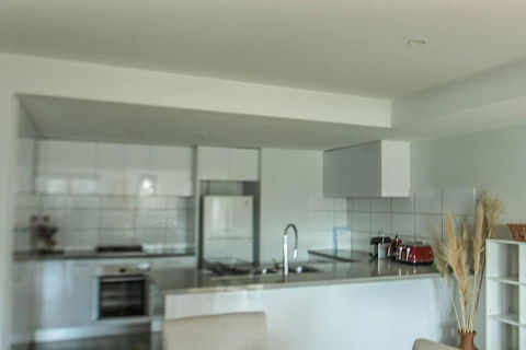 Boutique Heidelberg Heights 2BR Apartment - G01 - Holiday Melbourne 3