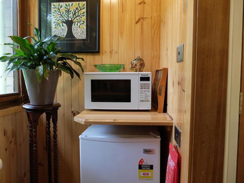Braeside Bliss - Holiday Melbourne 4