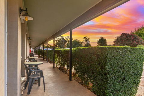 Burringa Garden Motel - Wagga Wagga Accommodation 3