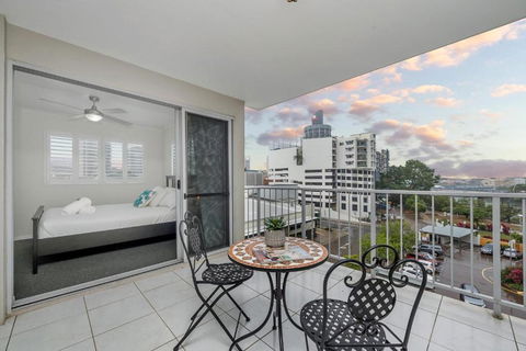 City Love Affair On Stanley - Townsville Tourism 2