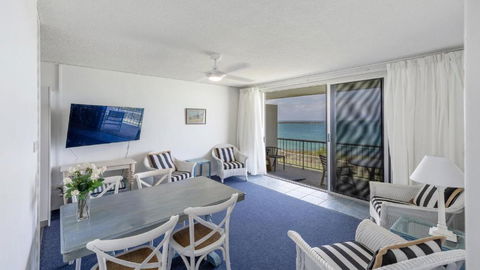 Craigmore 11, Yamba - Holiday Melbourne 1