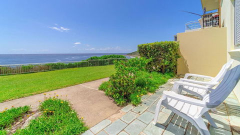 Craigmore 5 - Fantastic Ocean Views - Holiday Melbourne 3