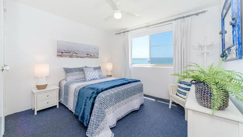 Craigmore On The Beach Unit 10 - Holiday Melbourne 3