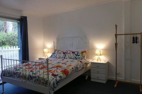 Creekside Cottage, Country Escape, Rumbellara Farm - Holiday Melbourne 4