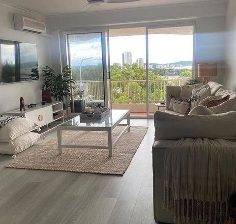 Currumbin Stunning Ocean Views! - Holiday Melbourne 2