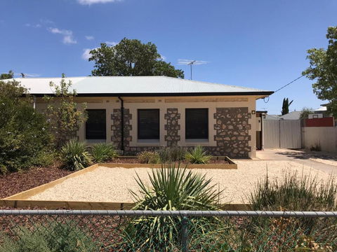 Cute And Cosy II - Events, Workers, Getaways. - Holiday Melbourne 0