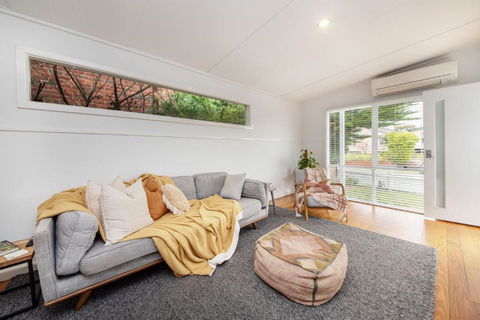 Cutest Cottage Walk To The Beach - Holiday Melbourne 4
