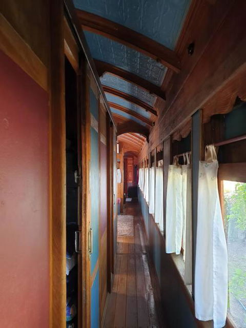 Cranbrook Railway Carriage - Holiday Melbourne 3