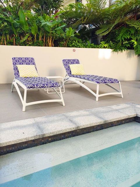 2BR Food & Drink Hub , Gym, Pool, Views, Roof Terrace - Holiday Melbourne 3