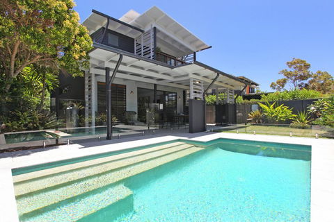 34 Boardrider Crescent, Mount Coolum - Holiday Sydney 0