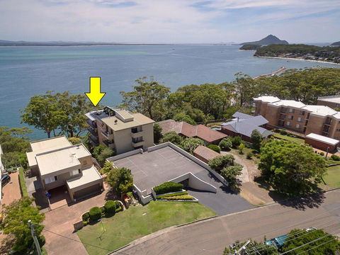 4 'Skyline' 12 Thurlow Avenue - Air Conditioned & WIFI - Accommodation Australia 2